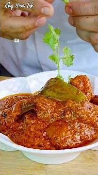 Kashmiri Dum Aloo (कश्मीरी दम आलू) – एक बहुत ही स्वादिष्ट, मसालेदार और हल्की तीखी कश्मीरी डिश है,