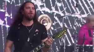 Halestorm - “Love Bites (So Do I)”the first single from their second album The Strange Case Of..., released April 10, 2012. It is also part of the Guitar Hero Live soundtrack. ” considered a feminist anthem and has inspired many women in the rock music scene to be strong and confident in themselves. #halestorm #lzzyhale #rocnroljunkie | rocnroljunkie