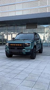 Rugged looks, smart tech, and city-to-desert versatility — the Jetour T1 makes every drive an adventure 🚙🔥 From bold off-road DNA to intelligent cabin features, this SUV is built to stand out on any road. #JetourT1 #Jetour #ChineseCars #SUVLife #AdventureReady #CarsofInstagram #OffRoadLifestyle #DriveTheFuture #AutoCulture #SUVLovers #carspotlight | Chinese Car