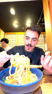 751K views · 32K reactions | Reviews do Mustache 519 - @udon_shin.official em Tóquio, no Japão Depois de 3 horas de espera, será que valeu a pena? Acho que pro @bocade09 nem tanto  No final, o que importa é a experiência né, gurizada 路‍♂️ | Reviews do Mustache | Facebook