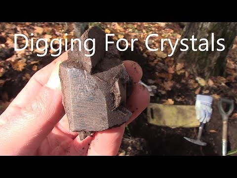 Tory Hill (Crystal Adit) And Finding Titanite Crystals In The Dark