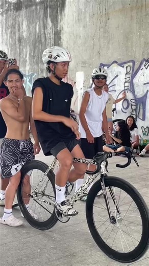 Exploring the Fixie Cycling Scene in the Philippines