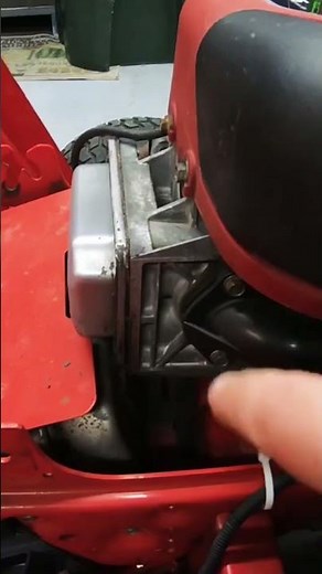 Simple Tip For Mower Carburetor Issues!