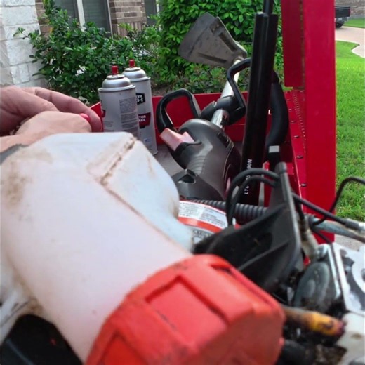 Fix Your Trimmer: Easy Primer Bulb Swap Guide! #shorts