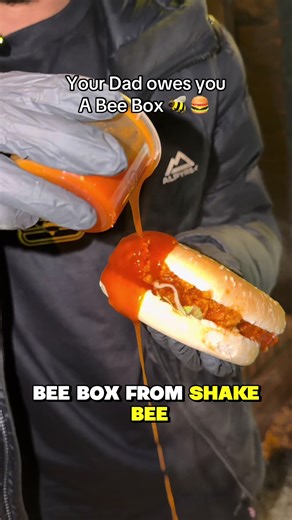 Your dad owes you a Bee Box from Shake Bee 🐝 🍔 #shakbee #spicydip #rochdale #shakebee #burger