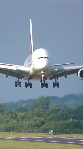 Exploring Emirates A380 Seat Map and Amenities