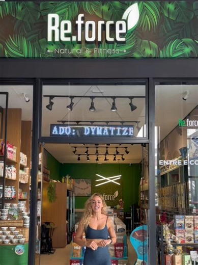 Dizem que é a lojinha mais completa da região… Será que você já conhece tudo? 👀🍫 Se você acha que já viu de tudo… talvez ainda não tenha passado pela Re.force. 💚 Aqui você encontra muito mais do que produtos: são opções pensadas para quem busca qualidade, variedade e equilíbrio no dia a dia. De chocolates especiais de Páscoa 🍫, suplementos 💪, produtos naturais 🌿, até novidades que sempre surpreendem — tudo em um só lugar. É aquele tipo de loja que você entra pra “dar uma olhada”… e sai que