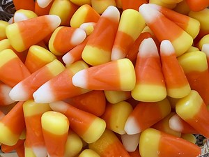 What products contain Red 3 dye? Checking ingredient labels is the best way to find out