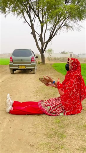 Faqeer pr car 🚘 casy chara 😱 #teamamkextra #foryoupage #shorts #usa🇺🇸 #fypシ゚viral