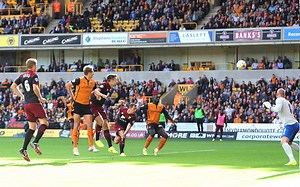 Dave Edwards joins elite group of Wolves players with scoring record