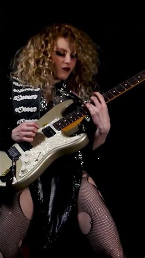 Sundays are for Solos! 🎸😘 - Paranoid