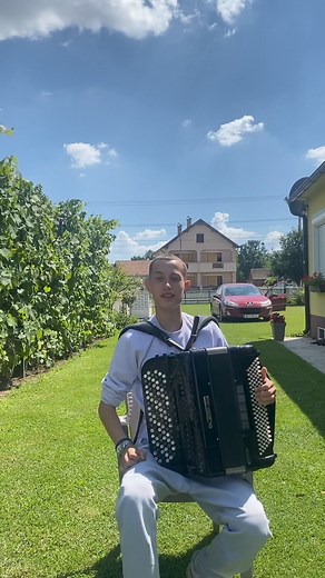 45K views · 1.3K reactions | Kafanski quiz - Kako se zove ova pesma? | Dušan Mijailovic | Facebook