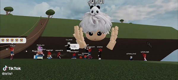 VR Hands in Brookhaven Roblox - TikTok Game Fun