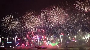 690K views · 2.3K reactions | The 2017 Hong Kong New Year firework display lights up Victoria Harbour in one of the world’s most spectacular festive celebrations. The shooting stars light show kicks things off from the top of some of the city’s biggest buildings followed by the new year countdown and a firework display that can be seen from most places in the city. | China Daily | Facebook