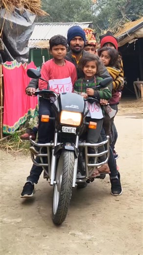 अमित कुमार on Instagram: "कलयुग के शादी 😍❤️🤟 ##video #reels #instagram #shoes #sed Amit HD video 📸♥️🙏"