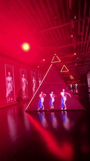 「 Perfume Disco-Graphy 25年の軌跡と奇跡 」が虎ノ門ヒルズ・TOKYO NODEで開催中✨ Perfumeとして初となる、結成から現在までの歴史を巡る回顧展。 2024年8月9日(金)～2024年10月14日(月・祝)の期間限定です！ #perfume #パフューム #あーちゃん #かしゆか #のっち #Perfumediscography @Perfume Official