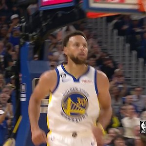 12K views · 1K reactions | Los actuales campeones de la NBA inician la temporada de la mejor forma, derrotando de manera contundente a Los Angeles Lakers.  Final: Los Angeles Lakers 109 - 123 Golden State Warriors | ESPN Deportes | Facebook