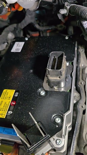 2017 Chevrolet Volt Power Inverter Module #techlife #automotivetechnician #automotive #vehiclerepair