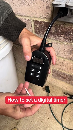 Setting a digital timer for Christmas lights to come on when you want them and turn off when you want them to ##fyp##foryou##timer
