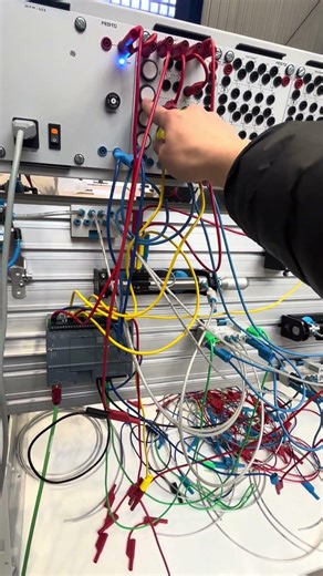 Conectar y programar PLC Siemens