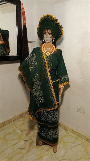 Beacons Costumes Naija -African/Foreign-Cultural-Career-Shoots | Yoruba Traditional Couple Costumes and Attire!! Asoke Bridal Wears Yoruba Bride and Groom Yoruba Wedding Costumes Buy - Rent -... | Instagram