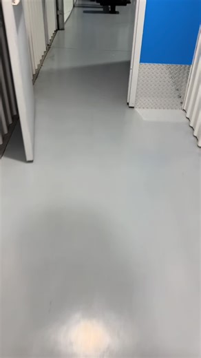 Short-grip lat pulldown: better mind-muscle connection, heavier pull 💥 210 lbs #fitnessmotivation #ConsistencyWins #fyp #bodybuilding #fitnessjourney