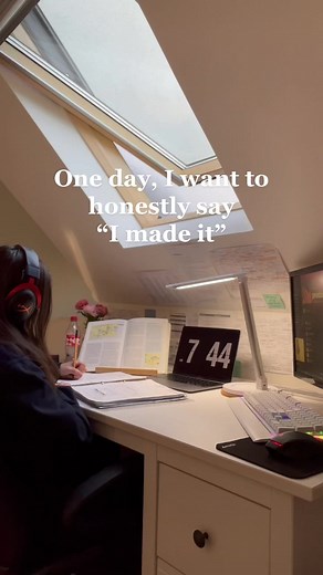 Just your usual study day. :) #fyp #peechapp #foryou #foryoupage #study #studying #studymotivation