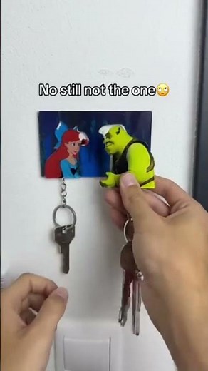 🔑 Wall holder + fridge sticker = no more lost keys! ✨ #KeyHolder #FridgeSticker #HomeOrganization