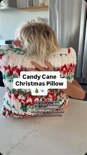 Helle on Instagram: "Candy cane vibes 🍬🎄 I’m making this Christmas pillow with chunky chenille 7 yarn (MSD&FT color Christmas) and I LOVE how the green, white & red swirl together 😍 Pillow insert is from Hobby Lobby (18x18”) and I started with 13 loops for this size, super simple, super festive, super cozy What do you think?! 🧶❤️ You can find the yarn on my Amazon page in my linktree I have seen so many amazing pillows being created and I’m not sure who started th