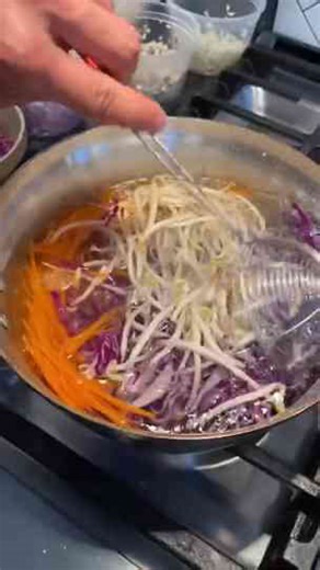 Chef teaches me how to make Chinese noodles