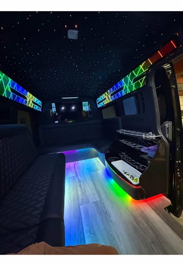 Dee’s Luxury Car Rentals on TikTok