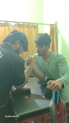 #devonlaratt #armgame #armwrestling #motivation #backworkoutandarms #armsport #armwrestlers #pressur