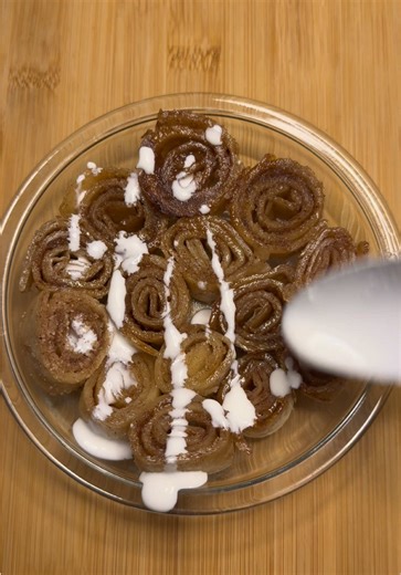 In case you missed the best snack recipe.. here’s a reminder 😅 Ingredients \t•\t2–4 flour tortillas \t•\t2 tbsp butter (melted) \t•\t3 tbsp brown sugar \t•\t1 tsp cinnamon \t•\tOptional: cream cheese or icing for topping Instructions \t1.\tSpread butter over the tortilla. \t2.\tMix brown sugar cinnamon, then sprinkle it evenly on top. \t3.\tRoll the tortilla tightly like a wrap. \t4.\tSlice into small rolls (about 1 inch thick). \t5.\tPut them in a pan or air fryer and cook until crispy: \t•\tA