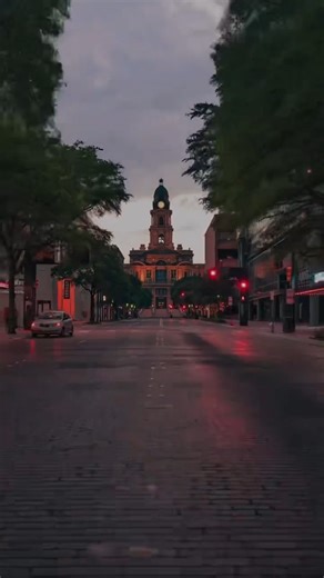 23K views · 210 reactions | Mesmerizing moments in Fort Worth! ✨ Downtown Fort Worth : @charlesmacmillan | Visit Fort Worth | Facebook