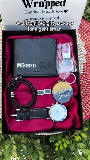 Customized Gift Packages for Gentlemen