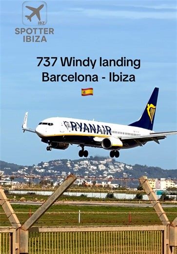Ryanair 737 Windy Landing from Barcelona to Ibiza