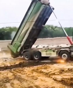 259K views · 1.8K reactions | Tipper Drivers 﫢... It doesn't matter from which country | SA Trucker | Facebook