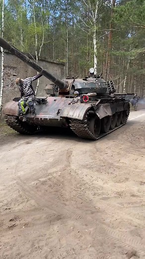 #paintball #paint #paintballtiktok #paintballer #paintballersoftiktok #paintballgun #tank #tanks #panzer #t55 #sbg #sbg26 #sbg27 #badballs #berserker #polen #battleground #scenariobiggame #scenariobiggame26 #scenariobiggame27 @battlegroundpaintball #battlegroundpaintball #biggame