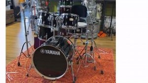 21 reactions | Check out this used Yamaha Stage Custom kit we have in the shop it's absolutely mint 20/10/12/14/snare with 700 series hardware in Raven Black! Perfect serious student, rehearsal or one nighter kit...just add cymbals. available in the shop and online davesdrumshop.com #yamaha #yamahadrums #drums #stagecustom #drumset #drumsdrumsdrums #drumshop #ottawa #canada | Dave's Drum Shop | Facebook