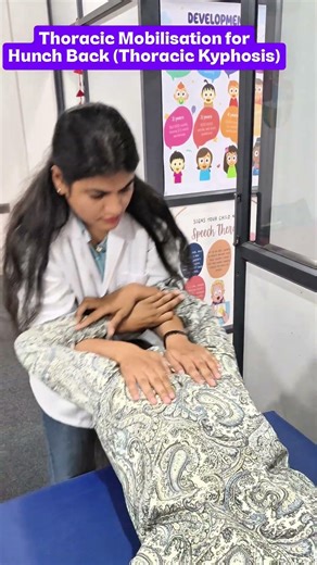 Thoracic Kyphosis – Why Your Upper Back is Rounding #physiotherapy #manualtherapy #shorts