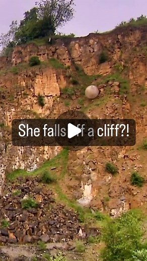 Ben Hanlin 😱😜 on Instagram: "HOW did that happen?!?! 😅😱 #scary #pranks #magic #tricked #reaction"