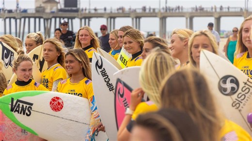 WSL Athletes Inspire Young Surfer Girls in Huntington Beach at Rising Tides pres by Pura Vida