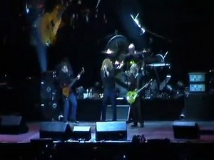 Led Zeppelin- Black Dog (Multicam - O2 Arena, London, 2007)