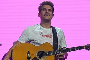 John Mayer Gives Surprise Glen Campbell Tribute in Nashville