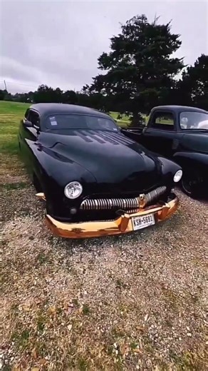 Exploring the Classic Mercury 1950: A Vintage Supercar