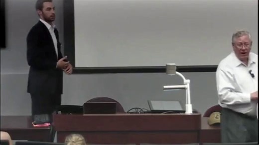 INSTEAD OF WATCHING NETFLIX TONIGHT.Spend 1 hour with this.A Bloomberg Terminal lecture that teaches you more about how markets actually work than a 2 month internship at Goldman Sachs or JPMorgan.The people who watch this tonight will understand something most traders spend years figuring out.Completely free.Bookmark this before you scroll past it.