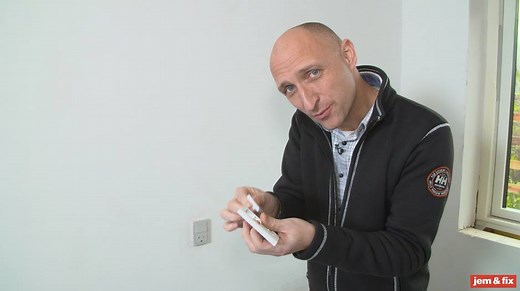 Fix din stikkontakt - uden at skifte selve kontakten! Se her, hvordan du nemt udskifter ramme og tangenter på din stikkontakt, så den igen ser ud som ny. Du kan også finde alle vores fix det selv-film her: http://bit.ly/jemfixdetselv-0617 | jem & fix Danmark