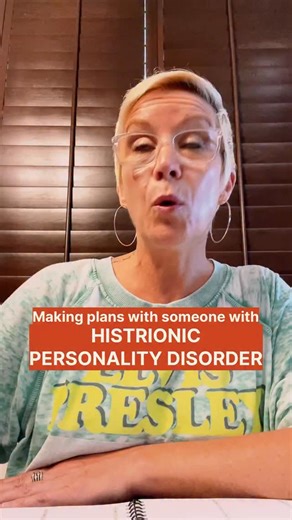 Rachel Sievers on Instagram: "A person with HPD sees the world as their stage where they are the actor and their job is to move you emotionally/move your life around/move your schedule/move your plans/move YOU any way possible. Many people feel frustrated with HPDs because people with HPD don’t necessarily do anything harmful. But they constantly try to get something that you just don’t have enough to give—YOUR ATTENTION 👀 and ENERGY ⚡️ - They want you to FEEL emotions when they speak… but you