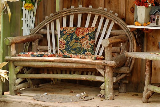 67 Amazing Ideas for Repurposing Logs and Branches
