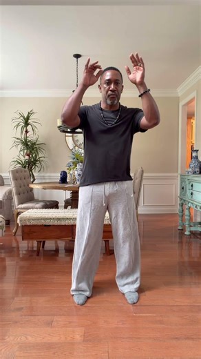 DanceRX, Dance swag; Level change, foot work - chest roll